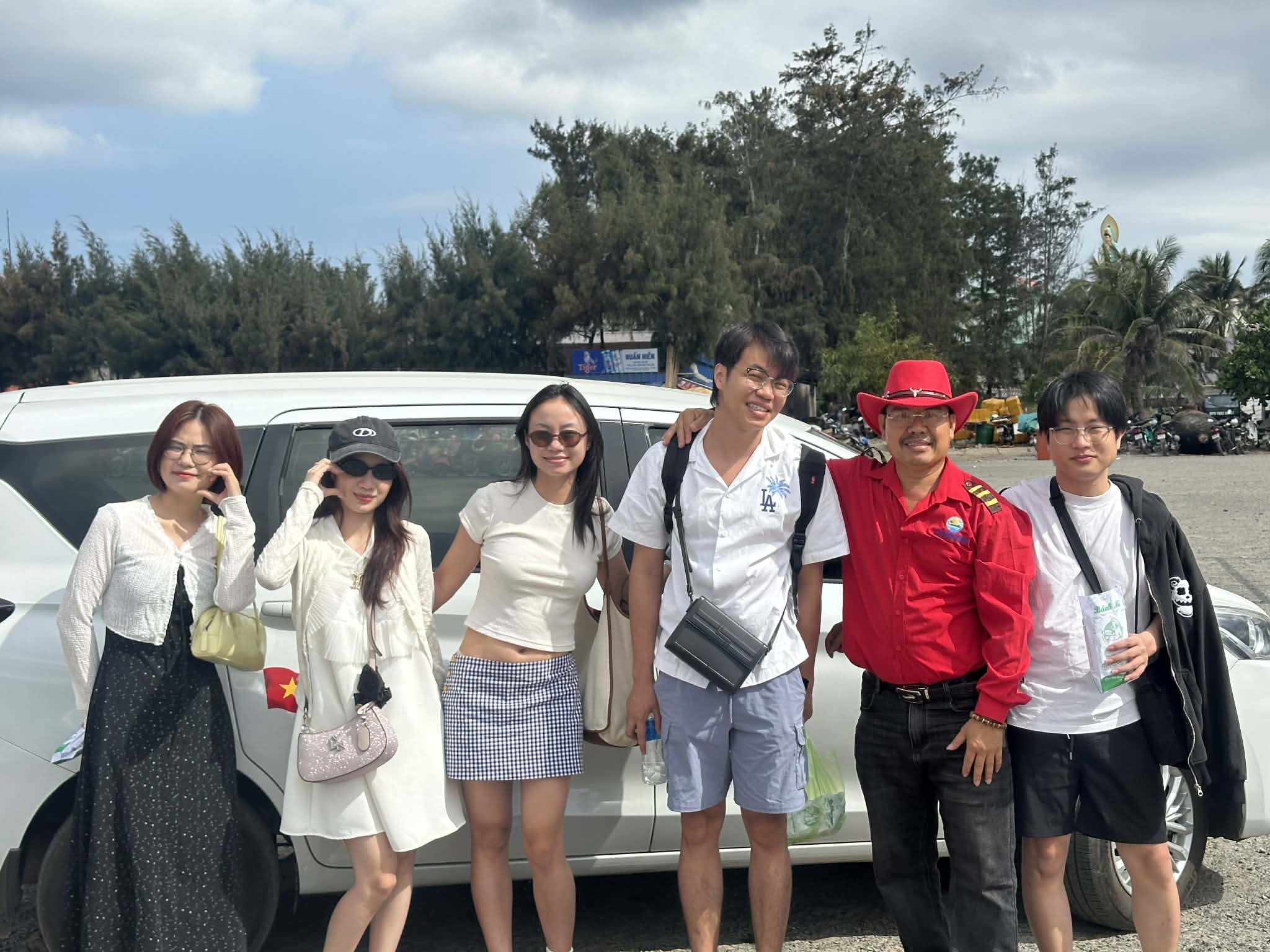 Kỷ niệm cùng khách 4