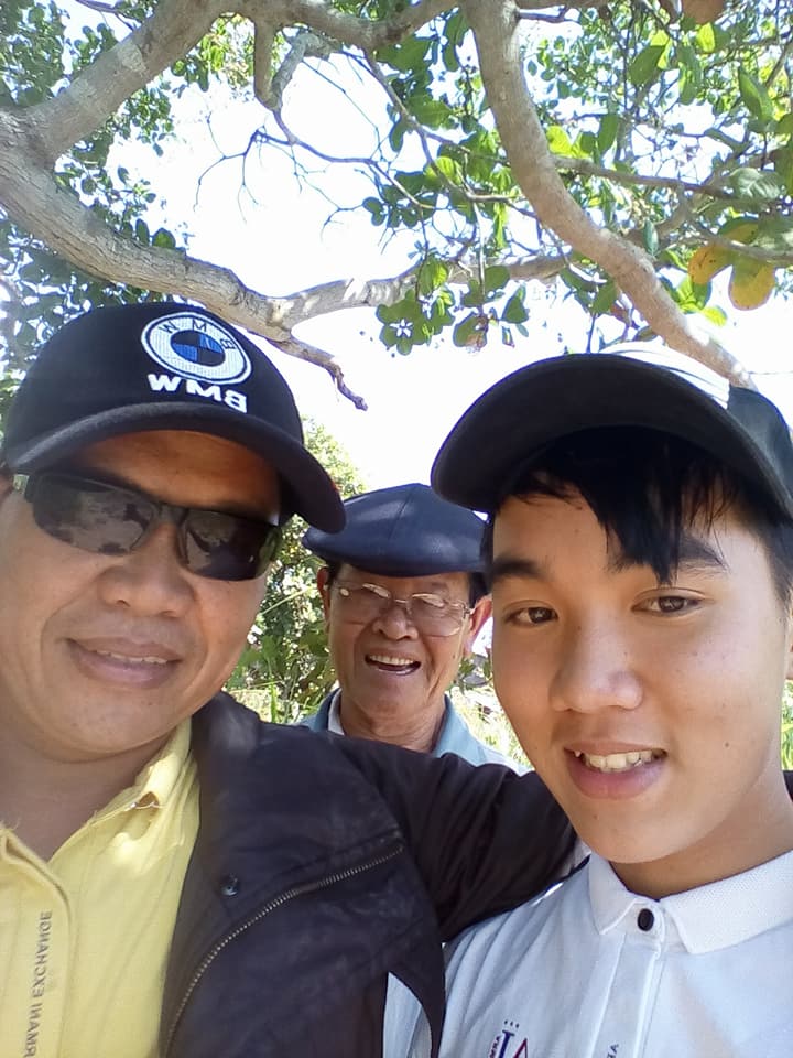 Ông nội, chú Tâm và con trai